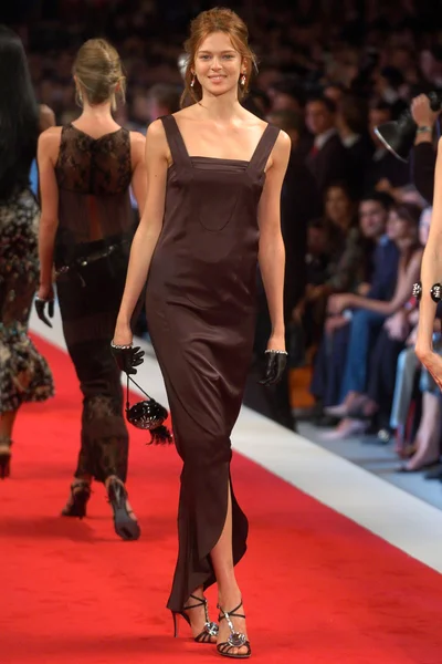 Look 8